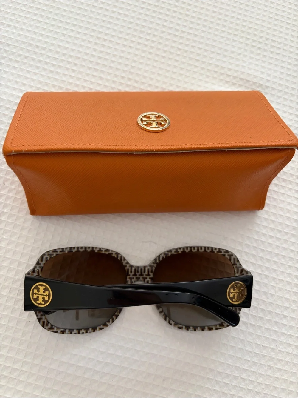 Tory Burch Black Sunglasses with Orange Logo Case